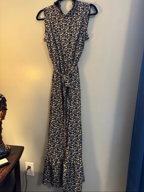 SHEIN Black Maxi Dress with White and Pink Floral Print